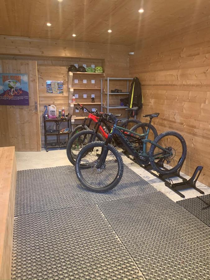 Hotel L'Equipe Le Sauze Eksteriør billede